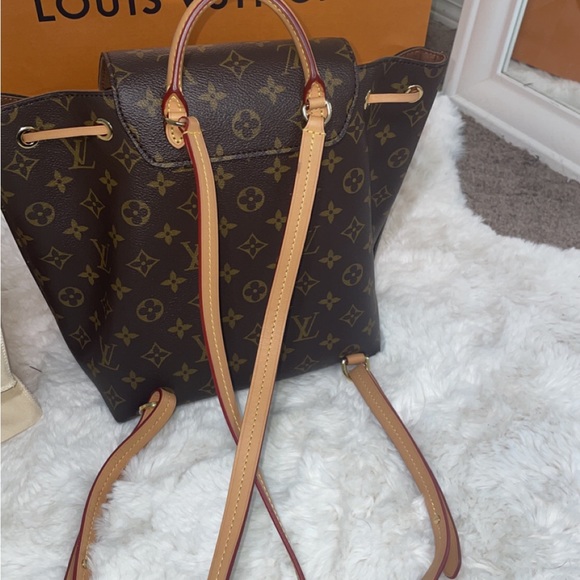 Brand new Louis Vuitton backpack purse in excellent condition!! - Picture 2 of 7